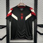 Thailandia Maglia Manchester United Originals Tee 2024/2025 Nero Thailandia Maglia Manchester United Originals Tee 2024/2025 Nero