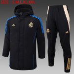 Piumino Real Madrid Set Completo 2024/2025 Nero Piumino Real Madrid Set Completo 2024/2025 Nero